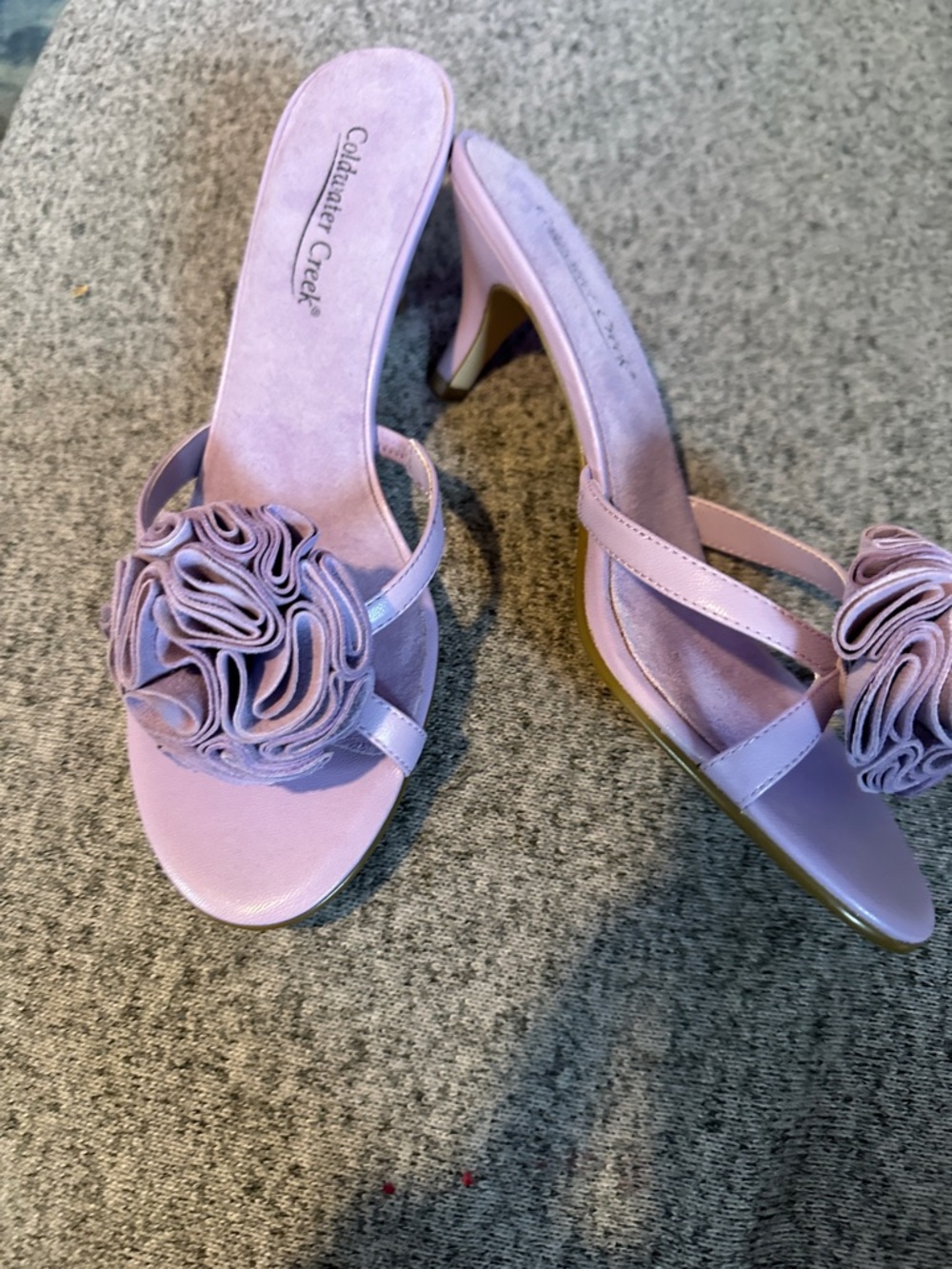 Coldwater Creek Lavender Floral Rosette Slip-On Mules sz 8.5 - Picture 4 of 6